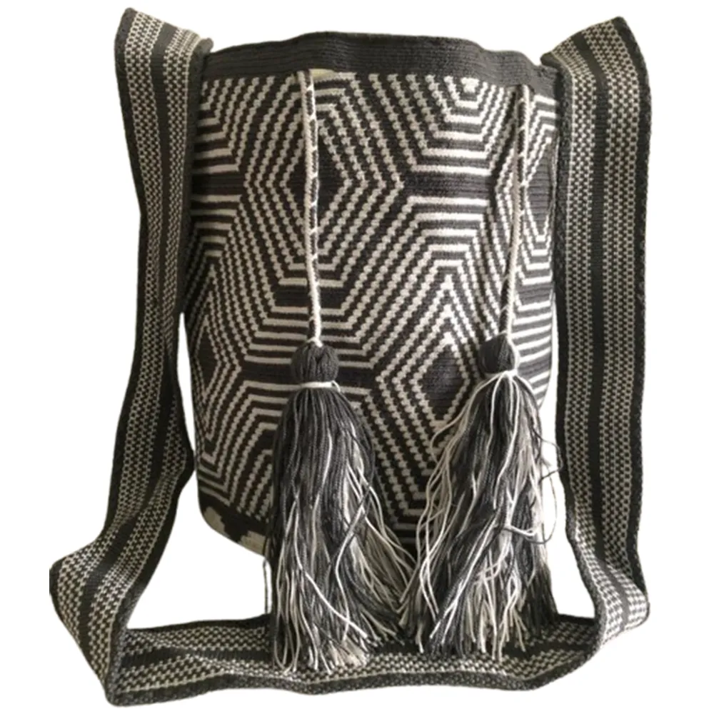 wayuu-grey-lines-bag-in-australia Wayuu grey lines bag in Australia - Image 1